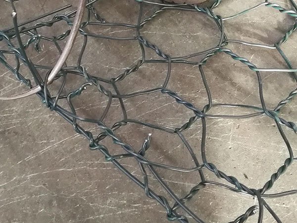 PET聚酯石笼网图片2 PET聚酯石笼网图片2